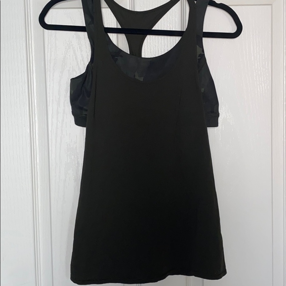 Lululemon tank with built in bra